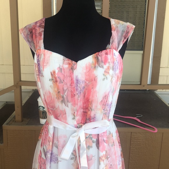 Gorgeous Flowing Long Designer Dress by Lovely Grace - Picture 10 of 15